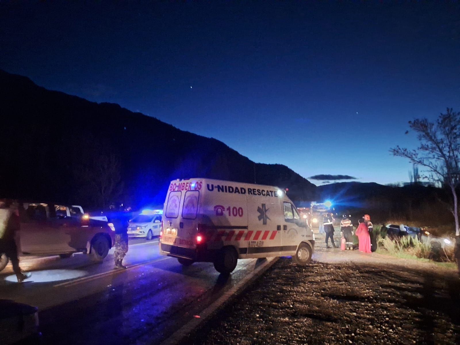 Ruta 40: salida de emergencia por el despiste de una camioneta en la ...